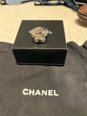 CHANEL camellia Silver-Tone Crystal Floral Ring